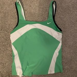 VINTAGE GREEN NIKE TANK